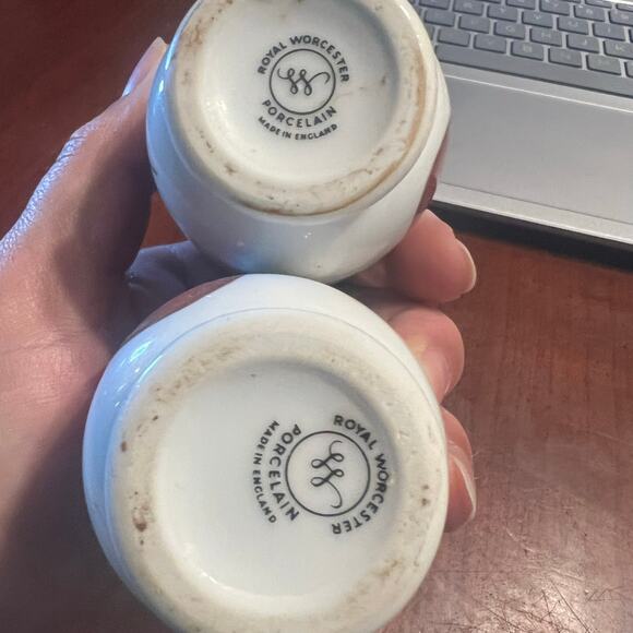 Royal Worchester Porcelain Jelly Jars Made in England Peach Blackberries W/Lid - Picture 8 of 9